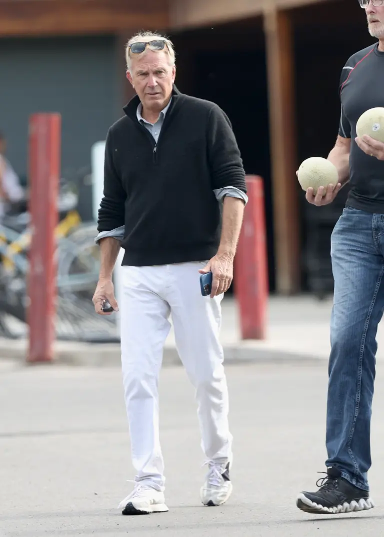 Kevin Costner Hits Up Richard Branson’S Caribbean Island For ‘World’S ...