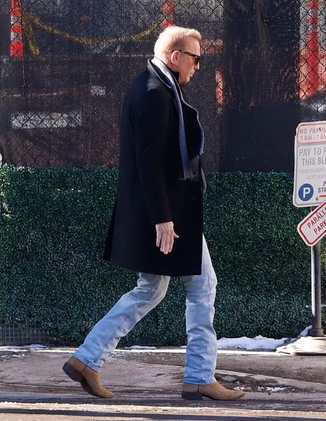Kevin Costner Is Effortlessly Cool In A Black Coat And Jeans As He ...